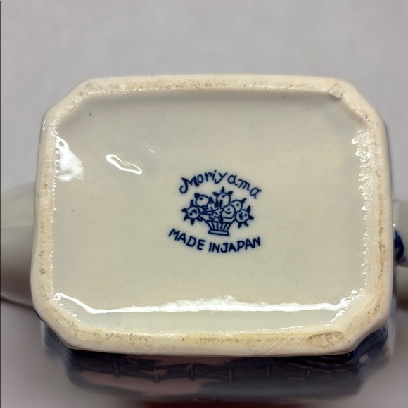Vintage Moriyama Blue Willow Tea Pot - Picture 8 of 10